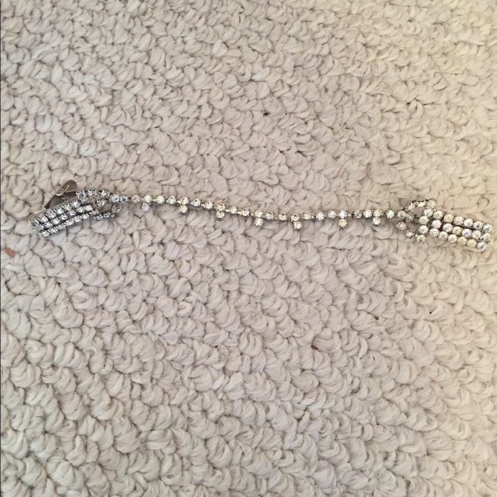 Vintage sweater holder rhinestone yummy